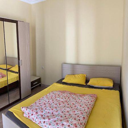 Big, Comfortable Apartment In Batumi Near The Sea Esterno foto
