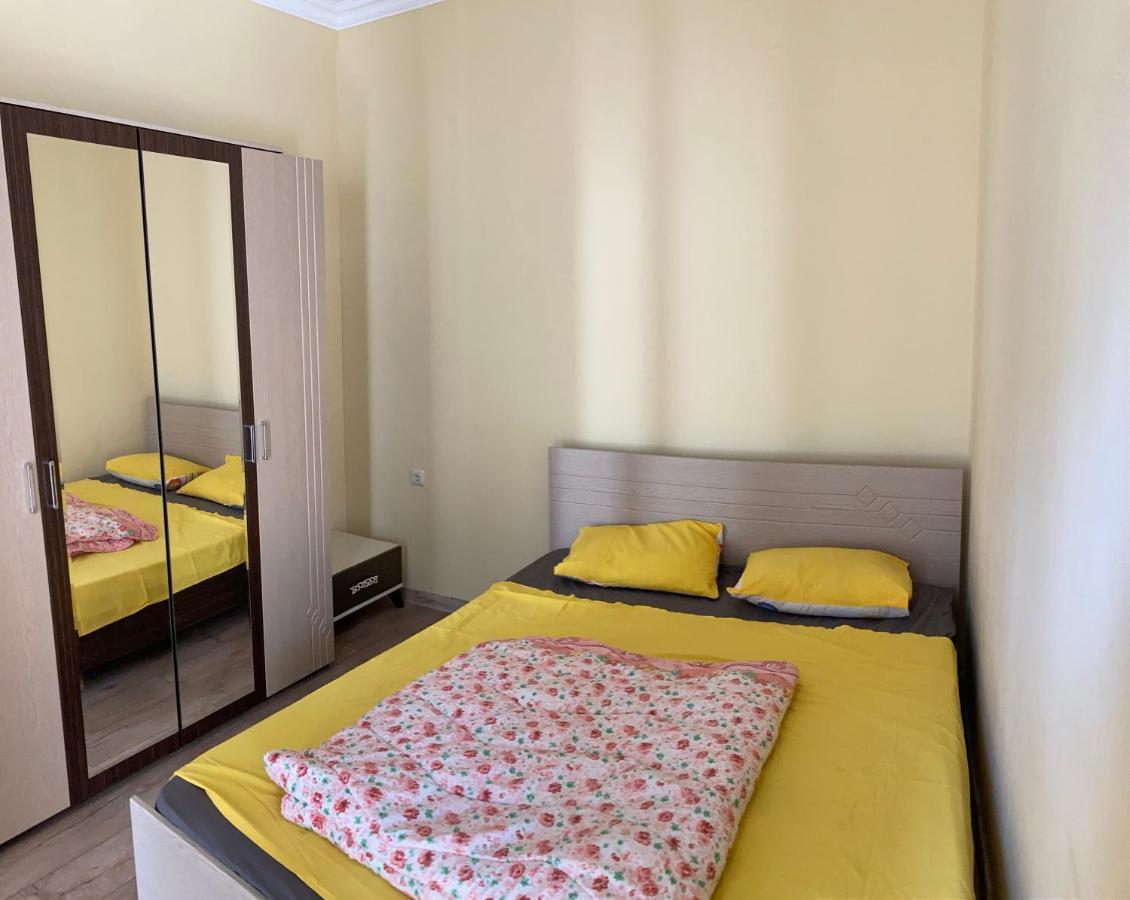 Big, Comfortable Apartment In Batumi Near The Sea Esterno foto